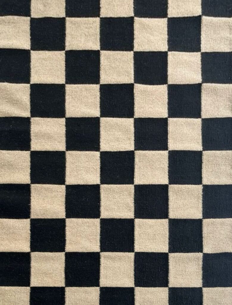 Box pattern handmade dhurrie